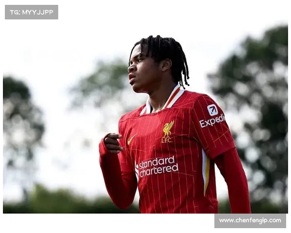 利物浦新星莱昂尼接受前交叉韧带手术表示会迅速回归球场